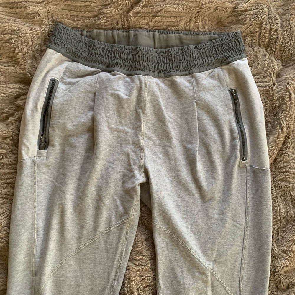 Lulu lemon joggers